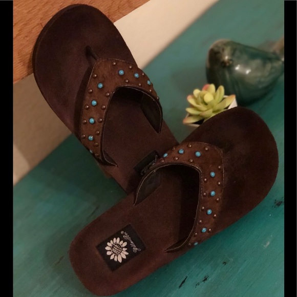 Yellow Box Shoes - BROWN LEATHER PONY HAIR ON HIDE FLIP FLOP SANDALS